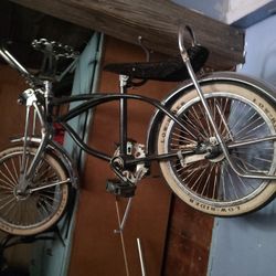 Vintage 8 Ball Low Rider Bike 