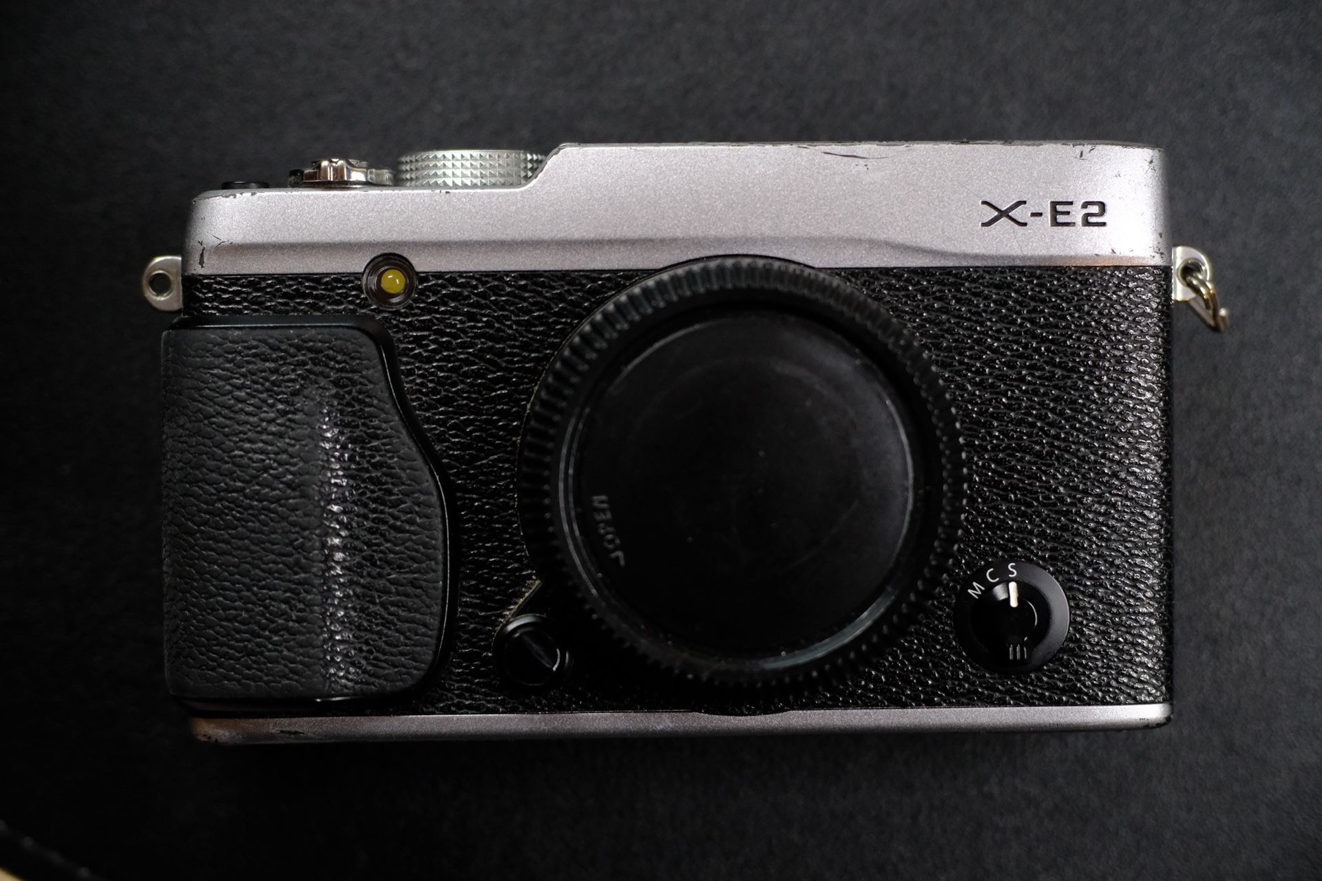 Fujfiilm X E2 Silver Agent Great Condition