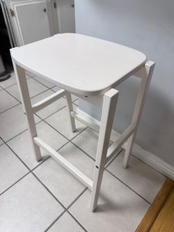 White Wooden Bar Stool - Set of 4