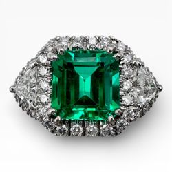 14K White Gold Ring with 4.46 Ct. Emerald and Diamonds. (Size 8.25)