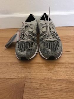 Grønland svinekød Brandy Nike Flyknit Trainer Pale Grey Size 7.5 Men = 9 Women's Brand New for Sale  in Seattle, WA - OfferUp