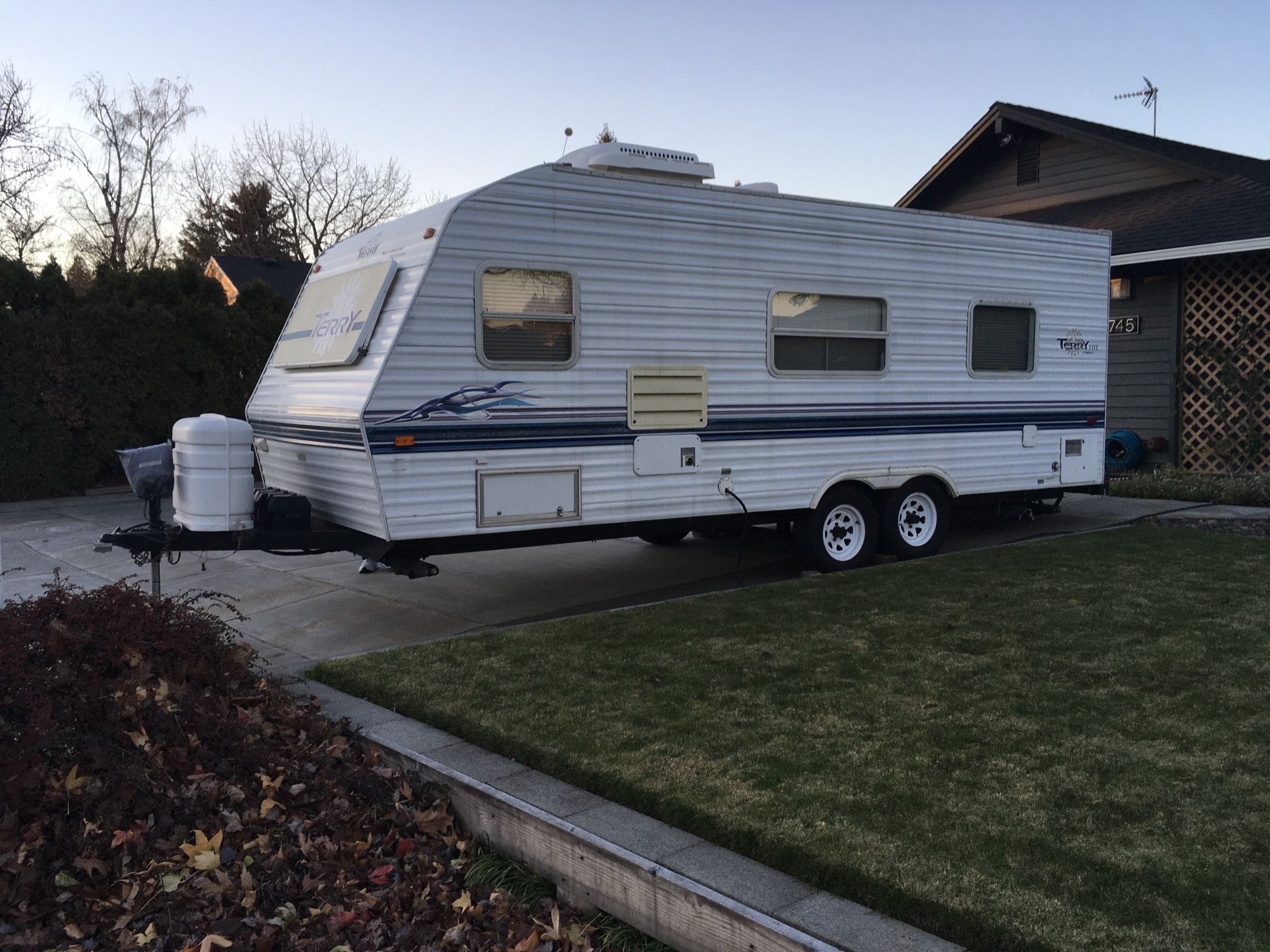 Terry Lite RV Trailer (24’)