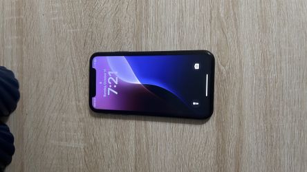 Iphone XR unlocked (refurbished)