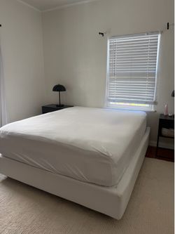 Soft Frame Designs Classic Bed Frame Queen Bed + Box Spring