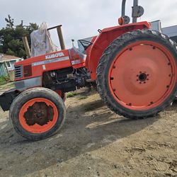 Kubota m4800