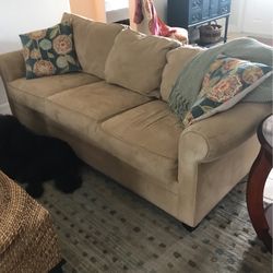 Family Room Furniture 