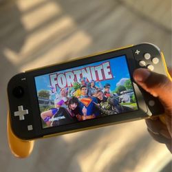 Nintendo switch lite 4 sale