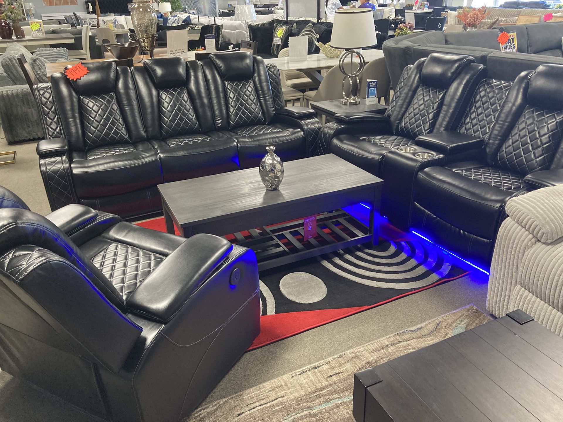 Amazing 3 Pc Reclining Set! $1999! Easy Financing! 💙🔥🚨