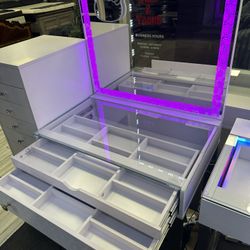 Hello Kitty Vanity Set