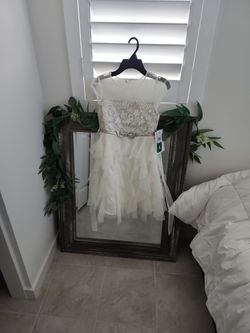 Off WhiteFormal Dress