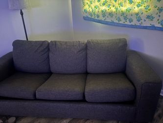 Pullout couch \bed