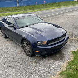 2010 Mustang Deluxe V6