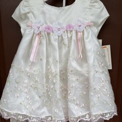 Baby Easter Dress 12 Months 2 Pieces .