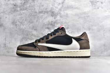 Travis Scott x Air Jordan AJ1 Low OG SP 4