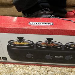 3 1.5 Qt Crock Pots