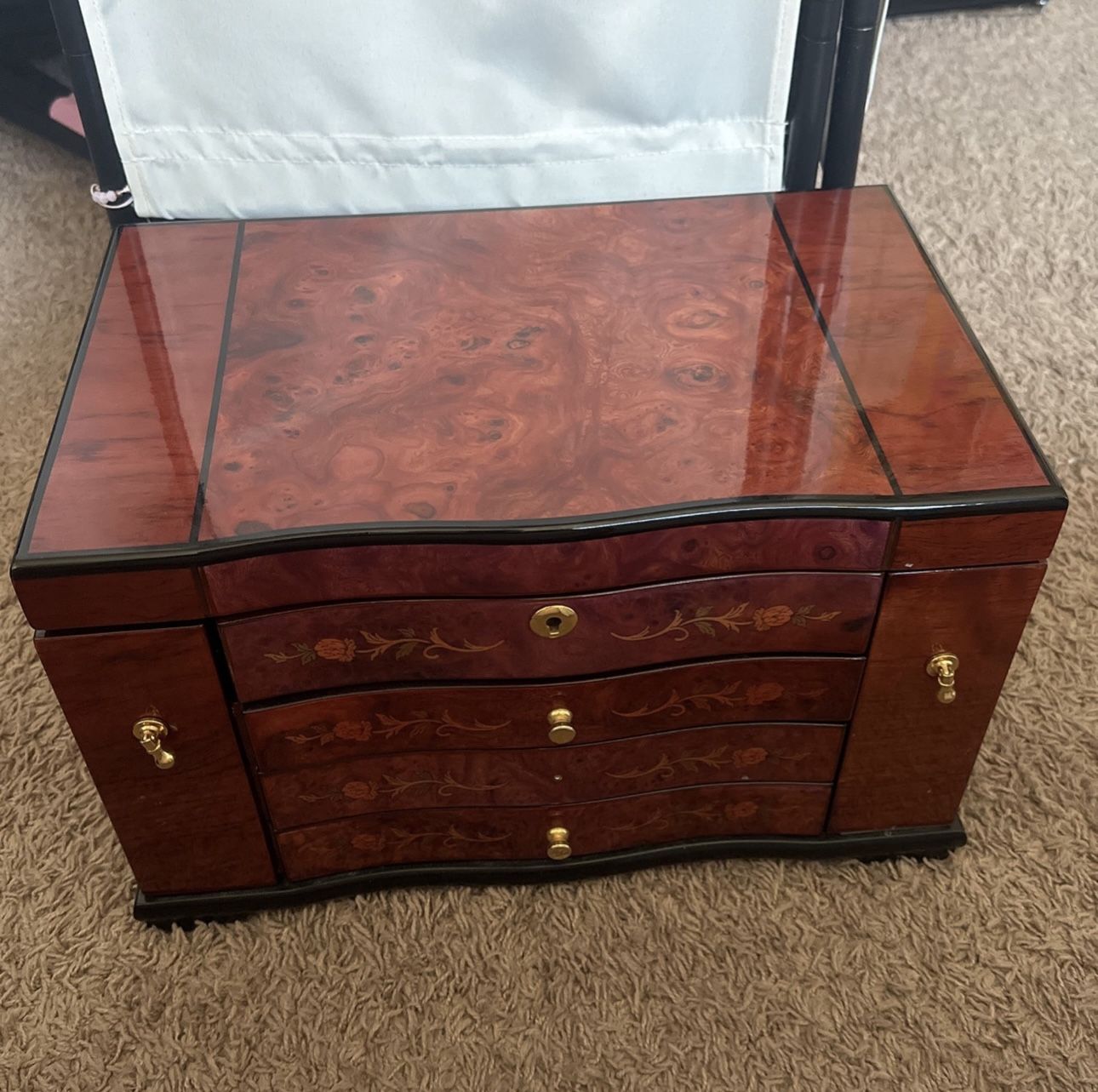 antique jewelry vanity