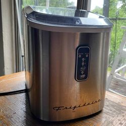 Frigidaire Ice Maker