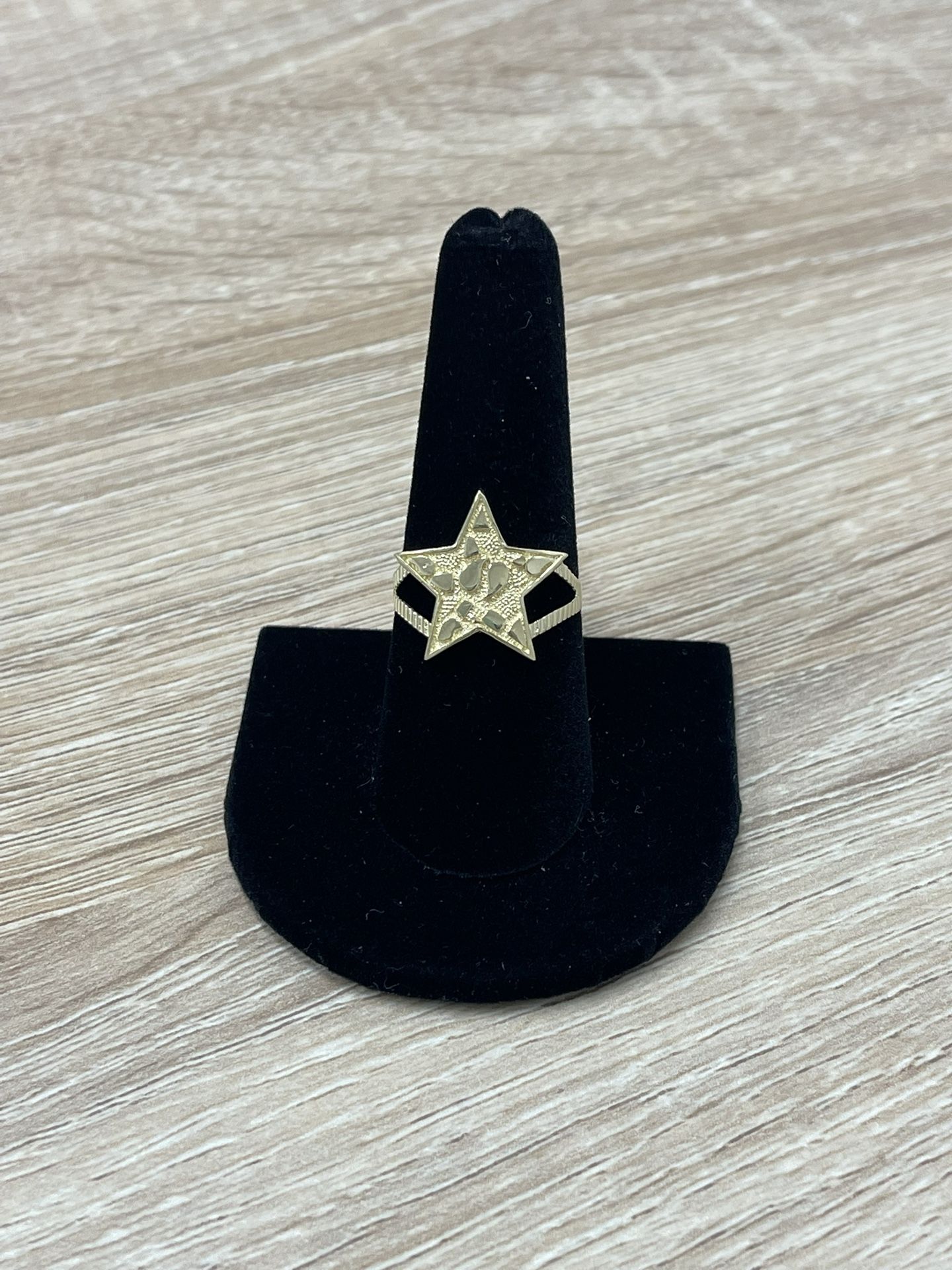 10K Star Nugget Ring