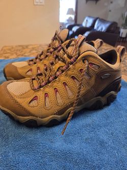 Oboz Sawtooth Women's Waterproof hiking shoes