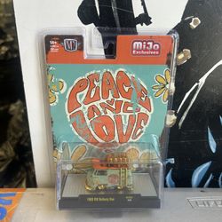 M2 Machines 1/64 scale Peace and Love MIJO exclusive 1960 VW Delivery van Chase 