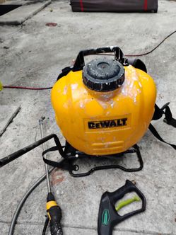 Backpack sprayer