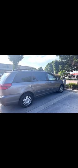 2005 Toyota Sienna