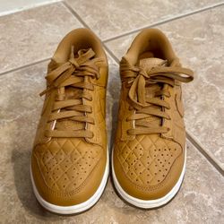 Nike Sneaker Shoe