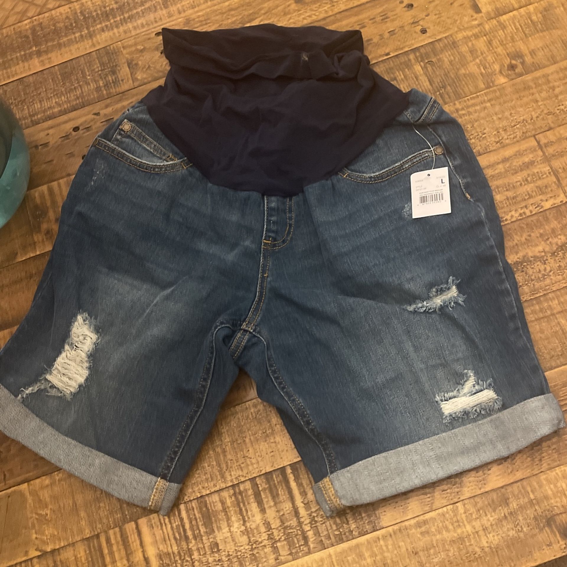 Pregnancy Shorts Large