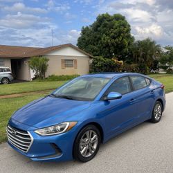 2017 HYUNDAI ELANTRA CLEAN CARFAX EXCELLENT CONDITION 