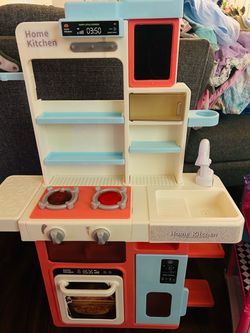 Play kitchen and house set