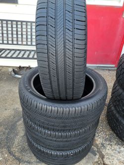 Charming set of Michelin tires 205/50/17