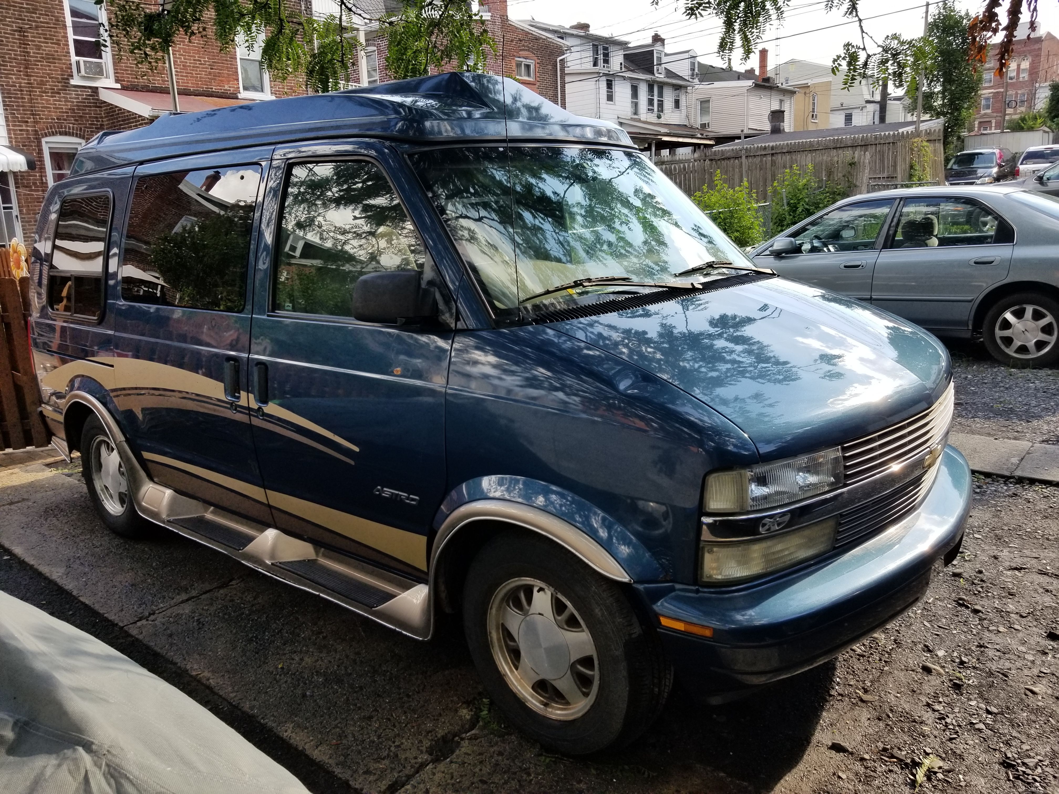 2001 Chevy astro conversion van
