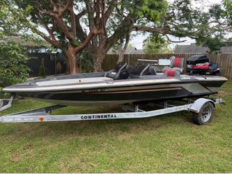 17 Astro flats boat