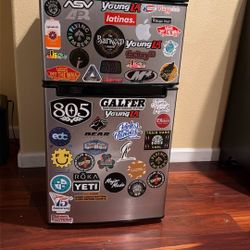 Mini Fridge/freezer 