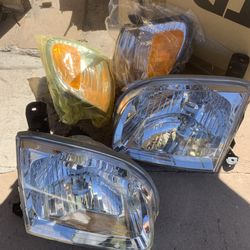 Toyota Tundra / Sequoia Headlight assembly