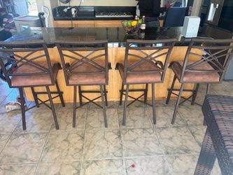 Set of 4 Metal Bar Stools with Cushioned Seats