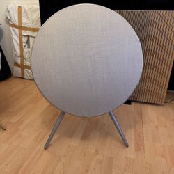 Bang & Olufsen BeoPlay A9 Gen 4 in Nordic ice with aluminium legs