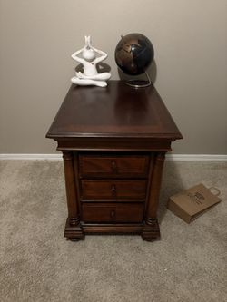 Antique End Table With Drawers