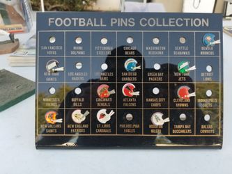Football vintage pins