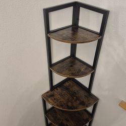 Corner shelf