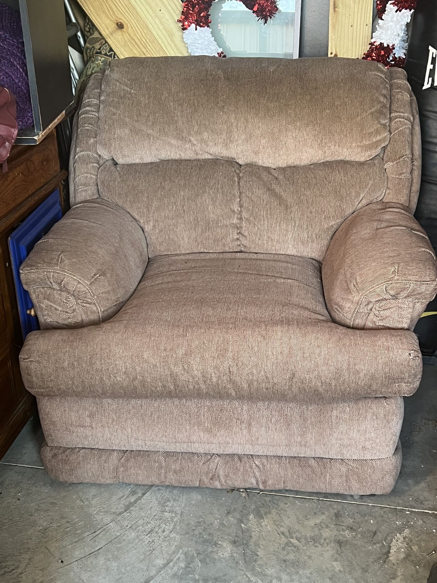 Large Comfy Chair, Not A Recliner