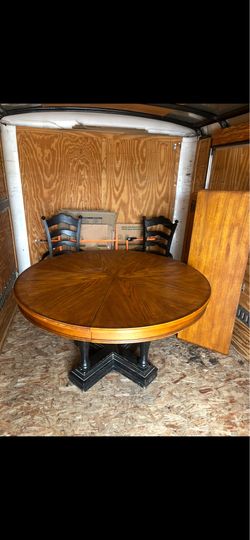Table and 2 chairs
