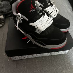 Jordan 4 Breds Size 12