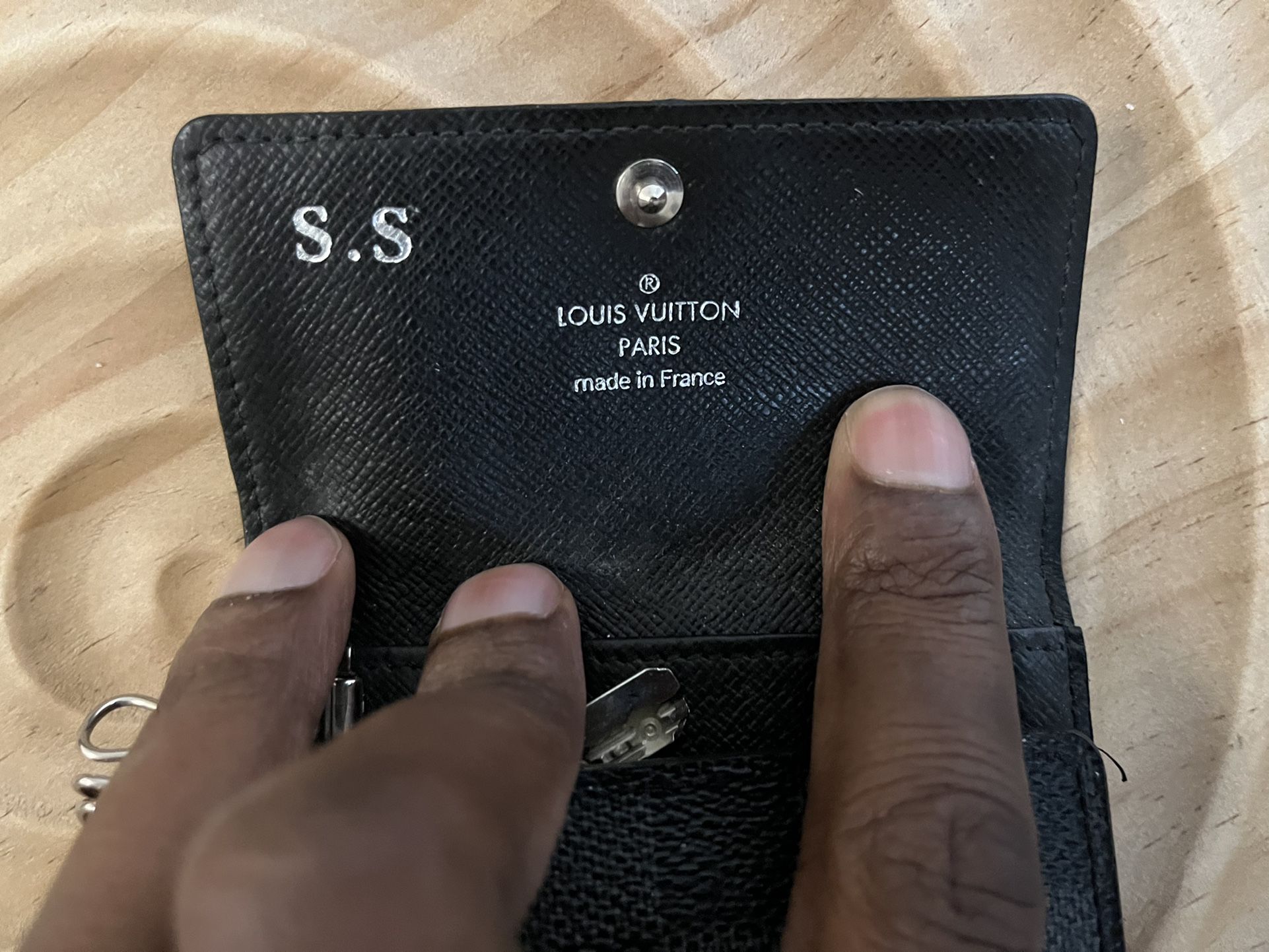 Louis Vuitton N61235 4 Key Holder Damier Graphite Canvas