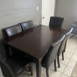 Dinning Table with 6 Chairs
