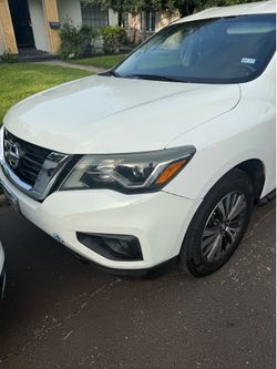 2017 Nissan Pathfinder