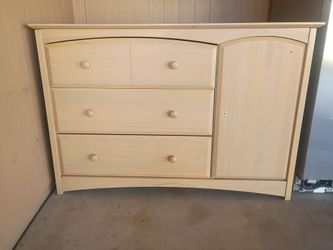 Light Wood Dresser with Drawers and Cabinet