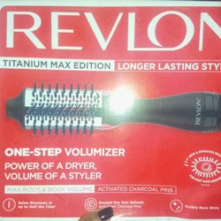 Revlon Voluminous Styler