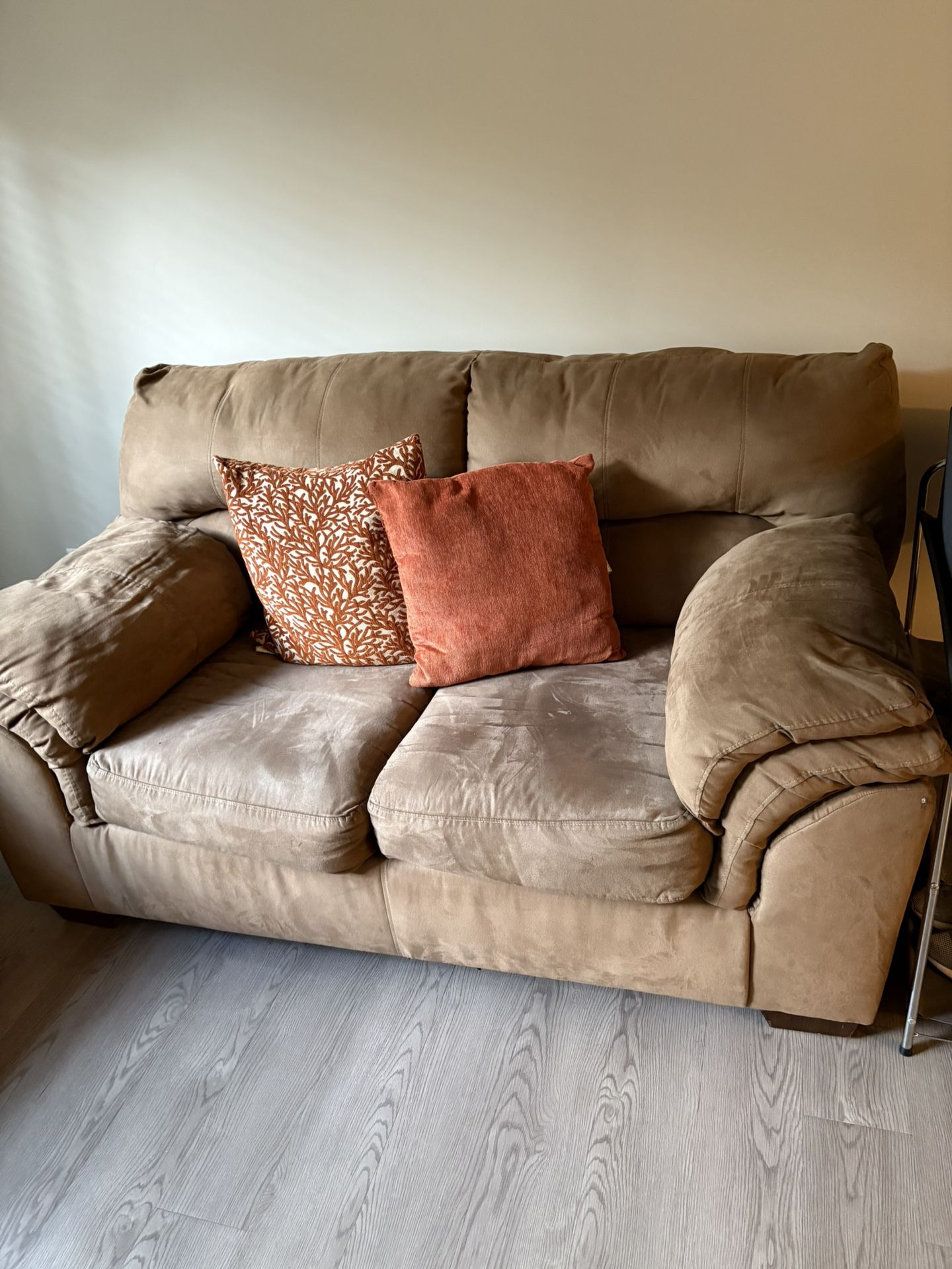 Sofa & Loveseat