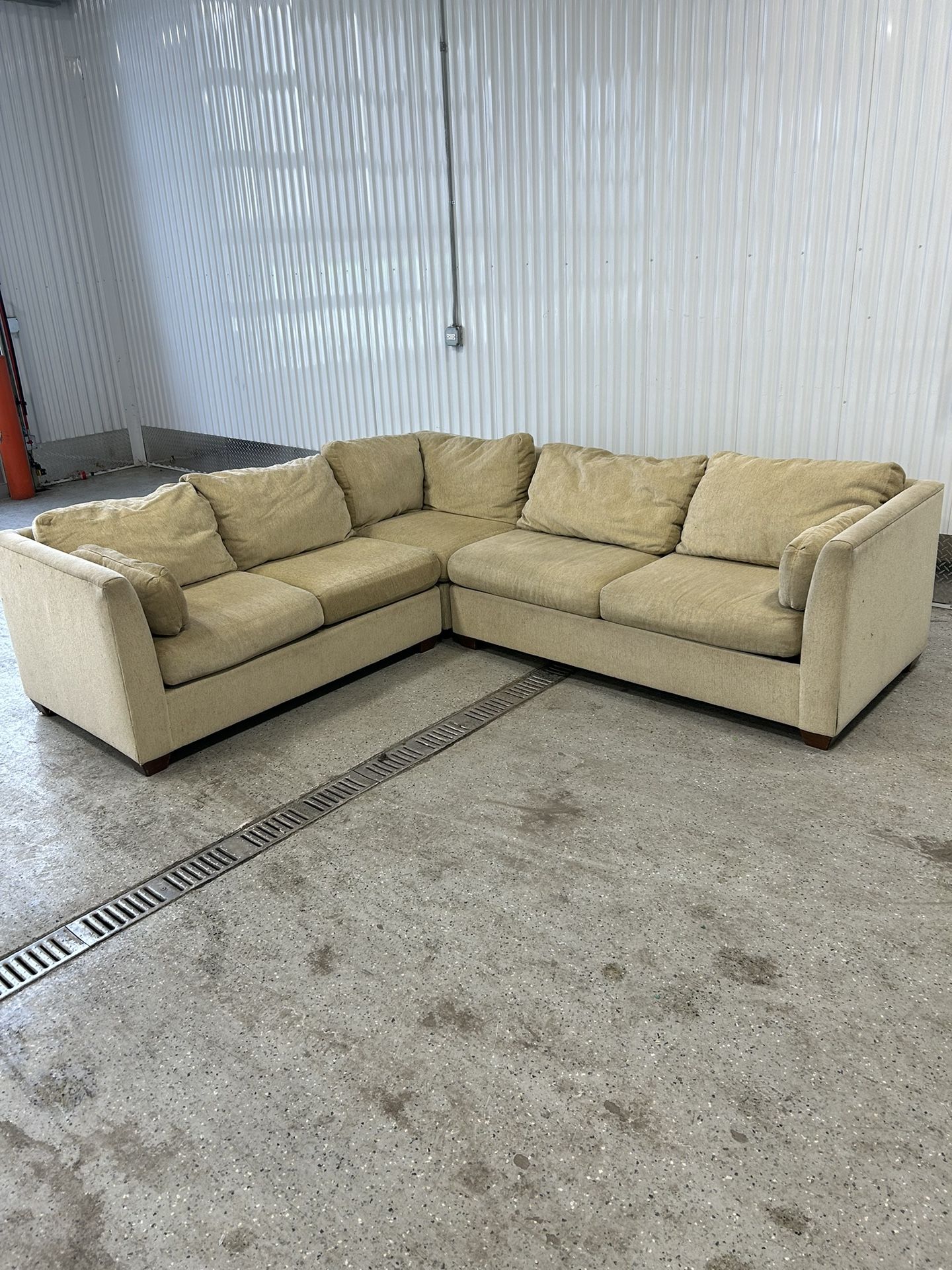 *Can Deliver* Walter E Smith Sleeper Sofa for Sale in Chicago, IL OfferUp